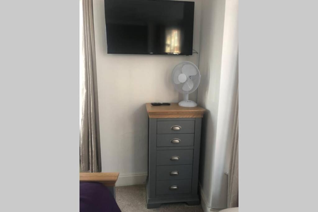 Bernards Hideout Apartman Cromer Kültér fotó