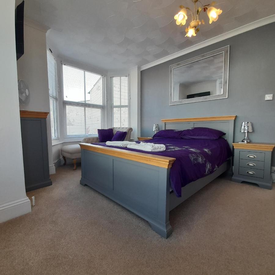 Bernards Hideout Apartman Cromer Kültér fotó